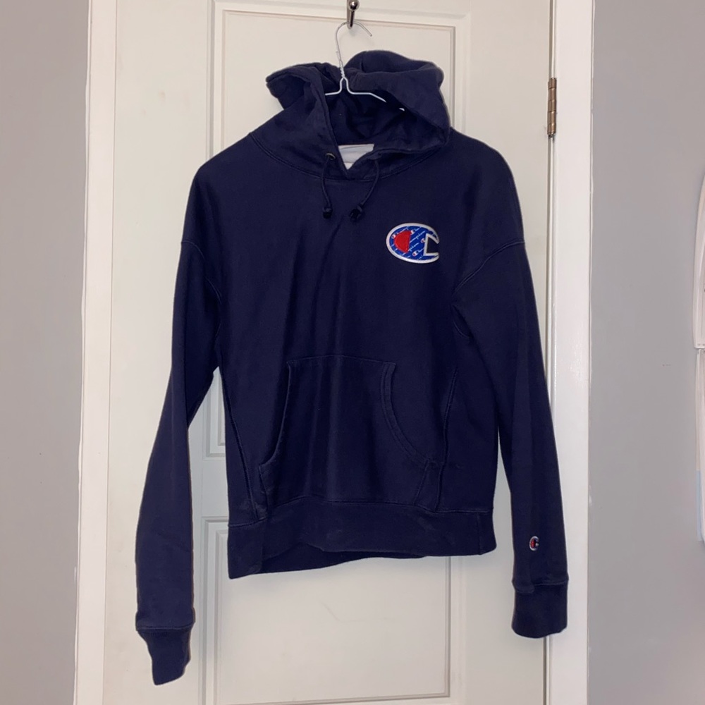 Champion Sweater Size S